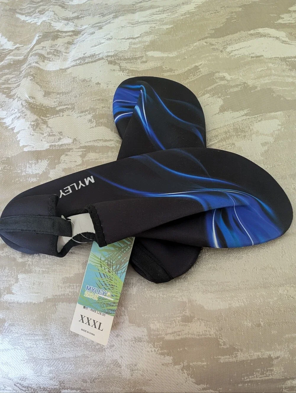 MYLEYON BLACK 🖤/BLUE 💙 FLAME ACCENT WATER-RESISTENT SLIP-ON SHOES